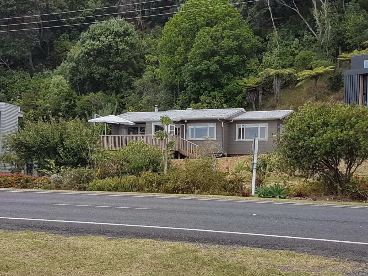 Coromandel Tapu - Beachfront Escape Exterior foto